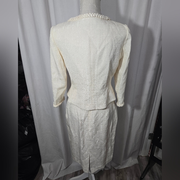 Vintage Donna Morgan Skirt And Jacket Set Ivory And Gold Sz 4 - Picture 9 of 11